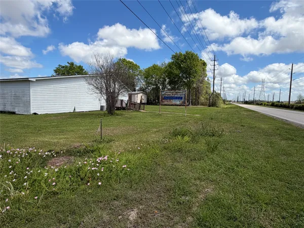 $1,345 | 26630 Betka Road, Hockley, TX 77447