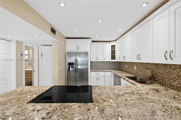 $1,850 | 329 Southeast 3rd Street, Unit 103S, Hallandale Beach, FL 33009