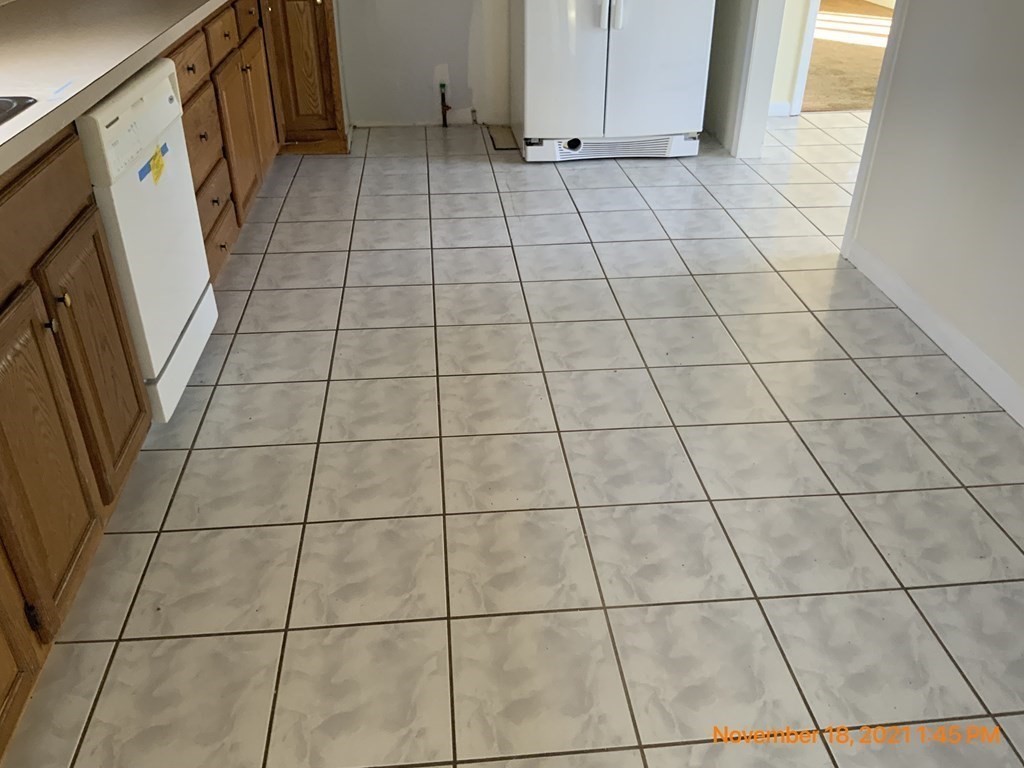 29 Meadowbank Road Billerica, MA 01821 - Photo 11 of 18 Gallery Image 11
