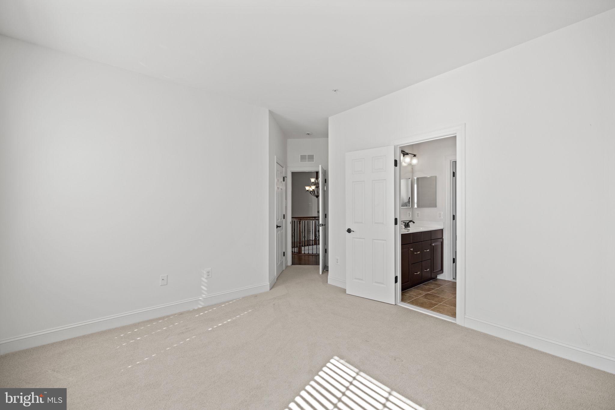 18006 Bliss Drive Poolesville, MD 20837 - Photo 39 of 62 Bedroom 4 with Jack & Jill Bath