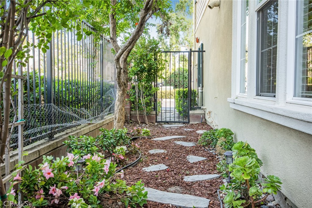 26 St Mays Road Ladera Ranch, CA 92694 - Photo 18 of 39 Gallery Image 18