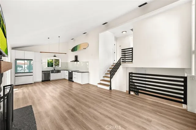 $3,250 | 22473 Canyon Lake Drive South, Canyon Lake, CA 92587