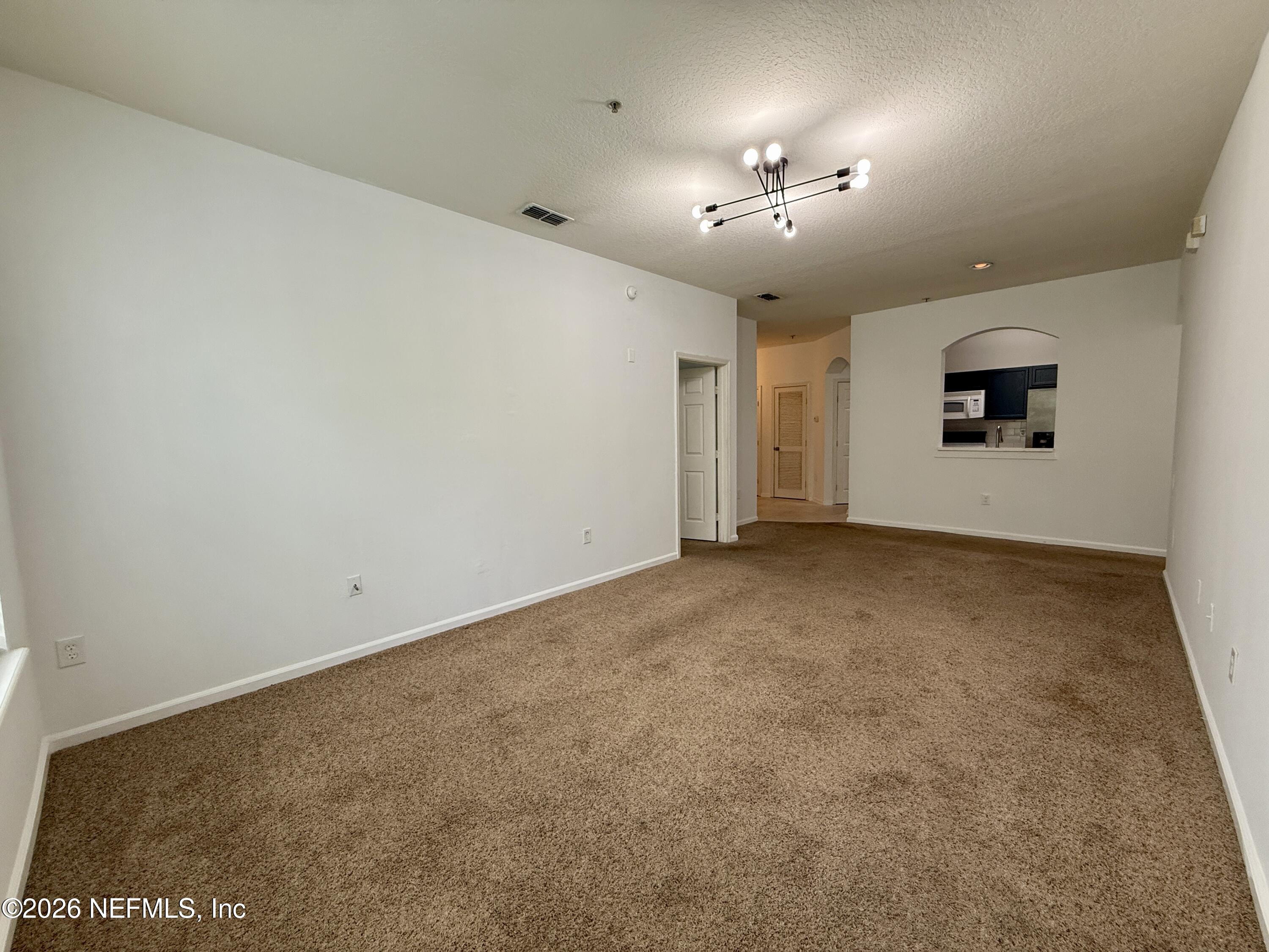 10550 Baymeadows Road, Unit 814 Jacksonville, FL 32256 - Photo 8 of 27 IMG_1547