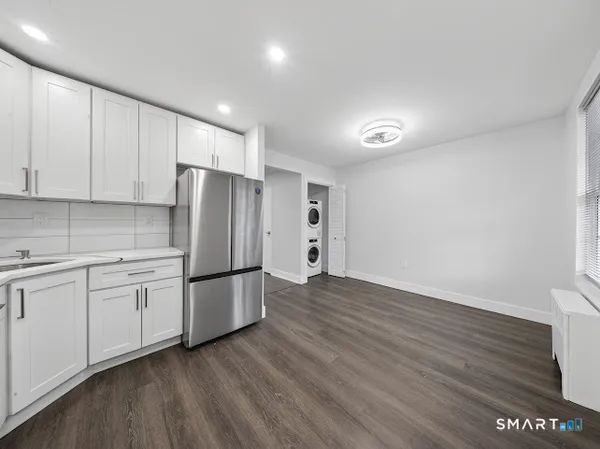 $259,000 | 49 Mencel Circle, Unit B, Bridgeport, CT 06610