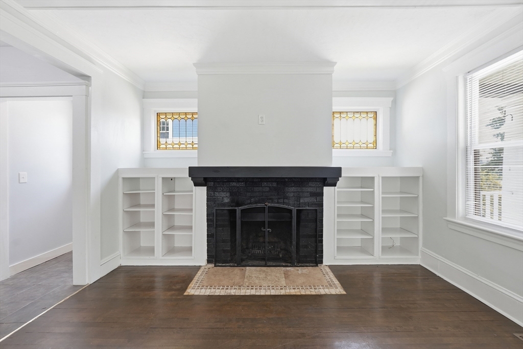 14 St Elmo Road Worcester, MA 01602 - Photo 4 of 39 Gallery Image 4