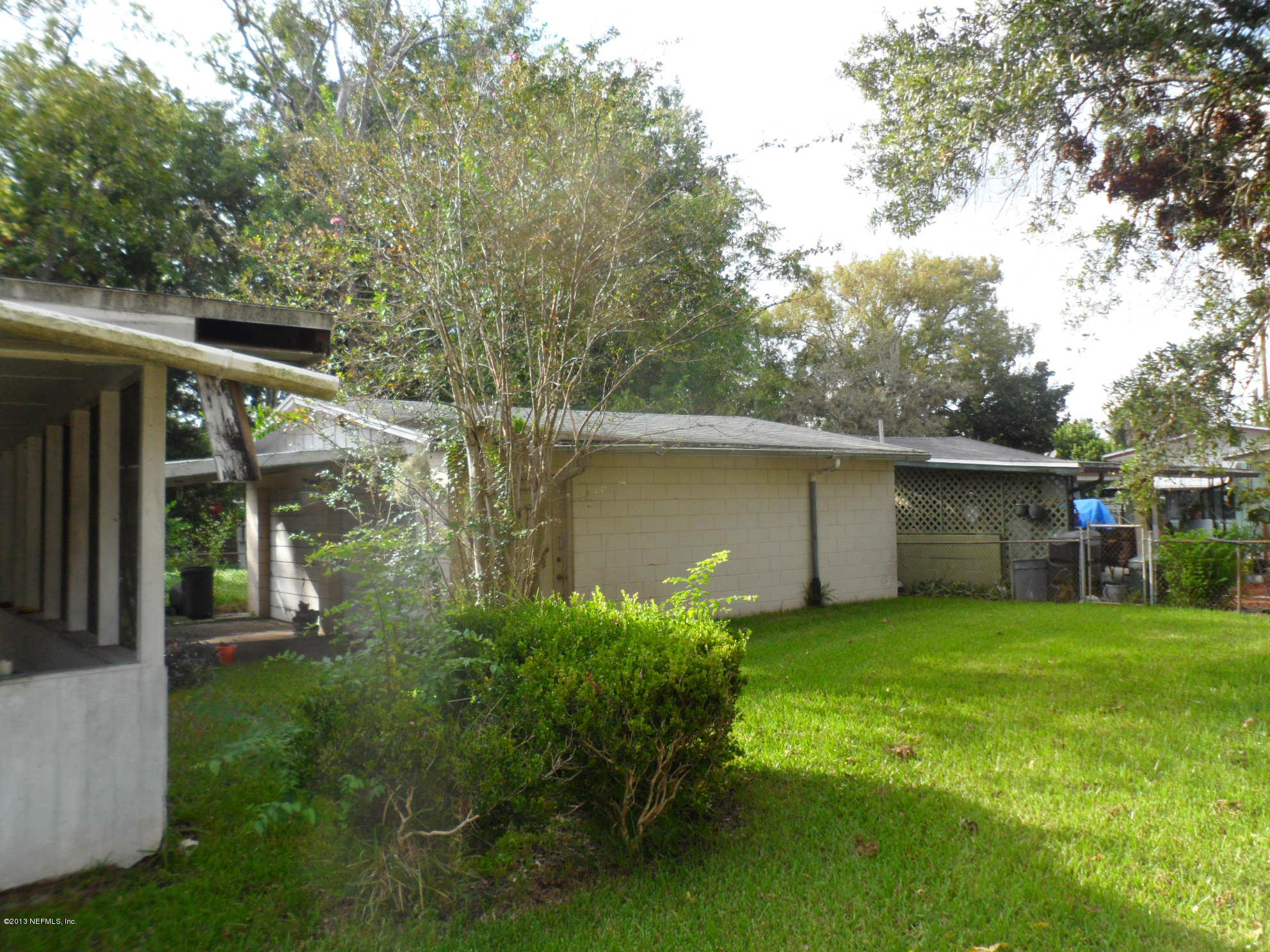 5223 Baycrest Road Jacksonville, FL 32205 - Photo 8 of 8 rear