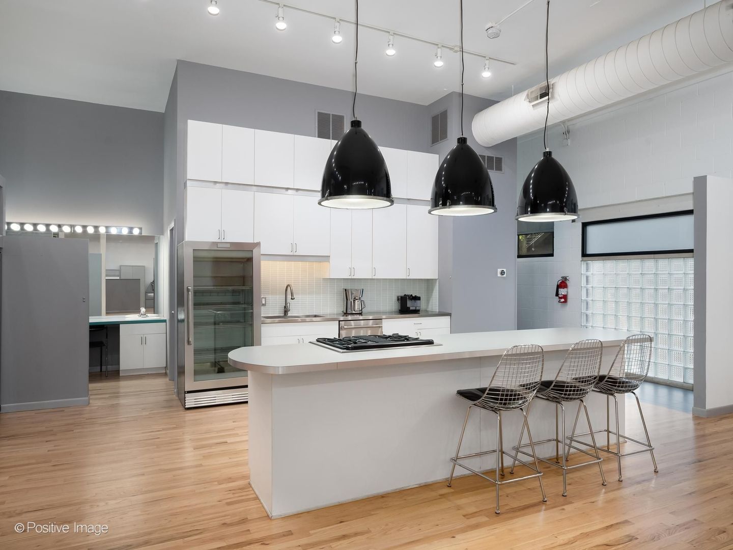 400 North Racine Avenue, Unit 105 Chicago, IL 60642 - Photo 4 of 17 Gallery Image 4