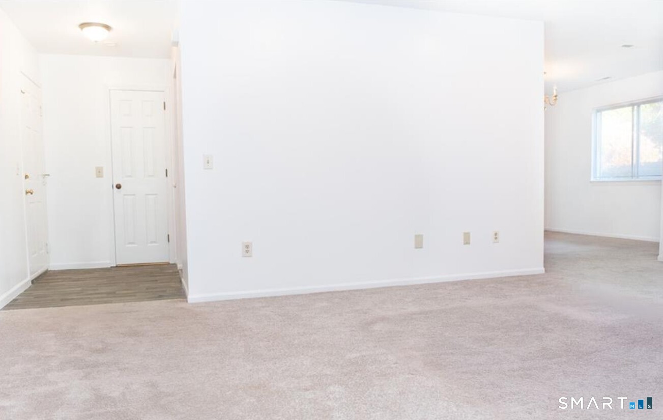 211 Windgate Circle, Unit B Monroe, CT 06468 - Photo 10 of 25