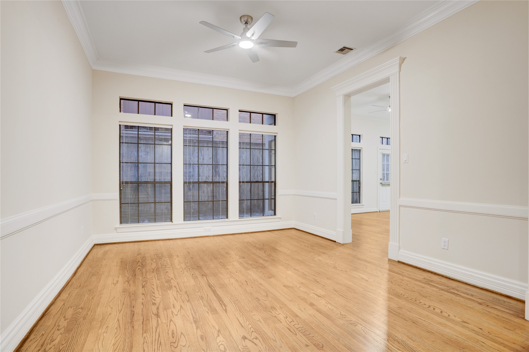 2004 Nantucket Drive, Unit C Houston, TX 77057 - Photo 10 of 40 Dining Room