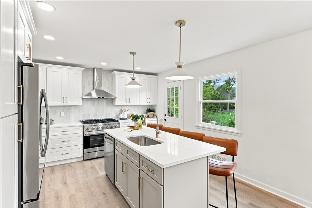 1747 Scribner Road Penfield, NY 14625 - Photo 15 of 48 Gallery Image 15