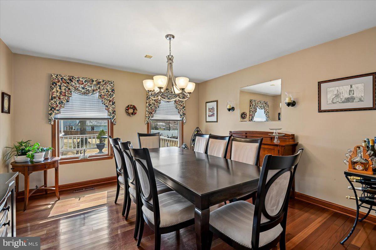 705 Marshall Manor Drive Silver Spring, MD 20905 - Photo 12 of 54