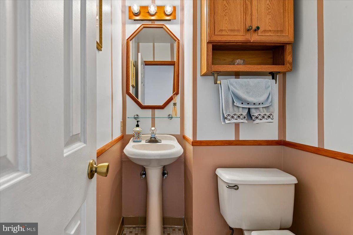 705 Marshall Manor Drive Silver Spring, MD 20905 - Photo 40 of 54