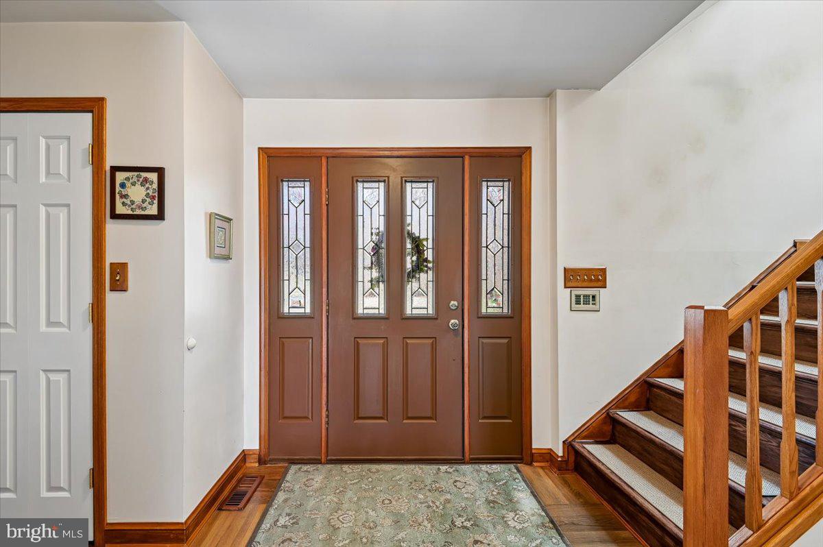 705 Marshall Manor Drive Silver Spring, MD 20905 - Photo 6 of 54
