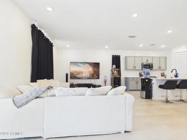 $2,200 | 25159 West Bowker Street, Buckeye, AZ 85326