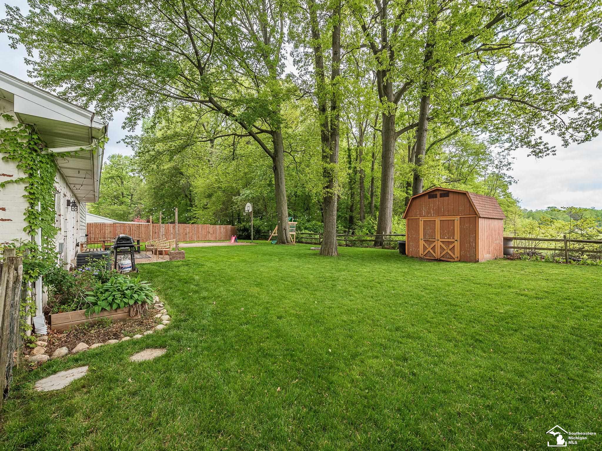 7648 Indian Road Temperance, MI 48182 - Photo 26 of 33