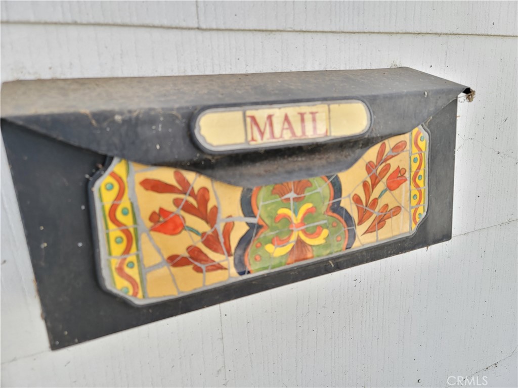 1313 Jackson Street Red Bluff, CA 96080 - Photo 13 of 52 Cottage Mailbox
