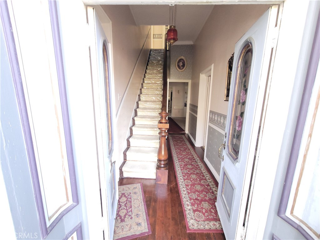 1313 Jackson Street Red Bluff, CA 96080 - Photo 40 of 52 Stairs