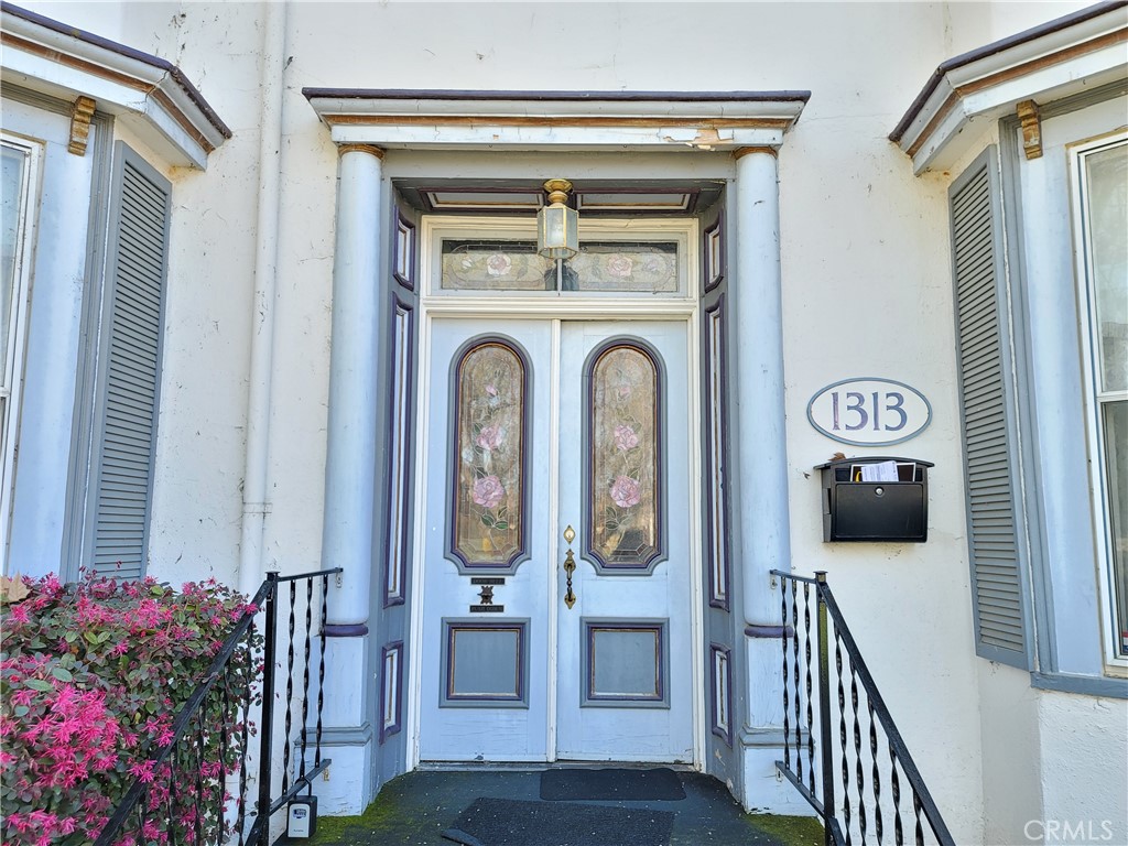 1313 Jackson Street Red Bluff, CA 96080 - Photo 7 of 52 front door