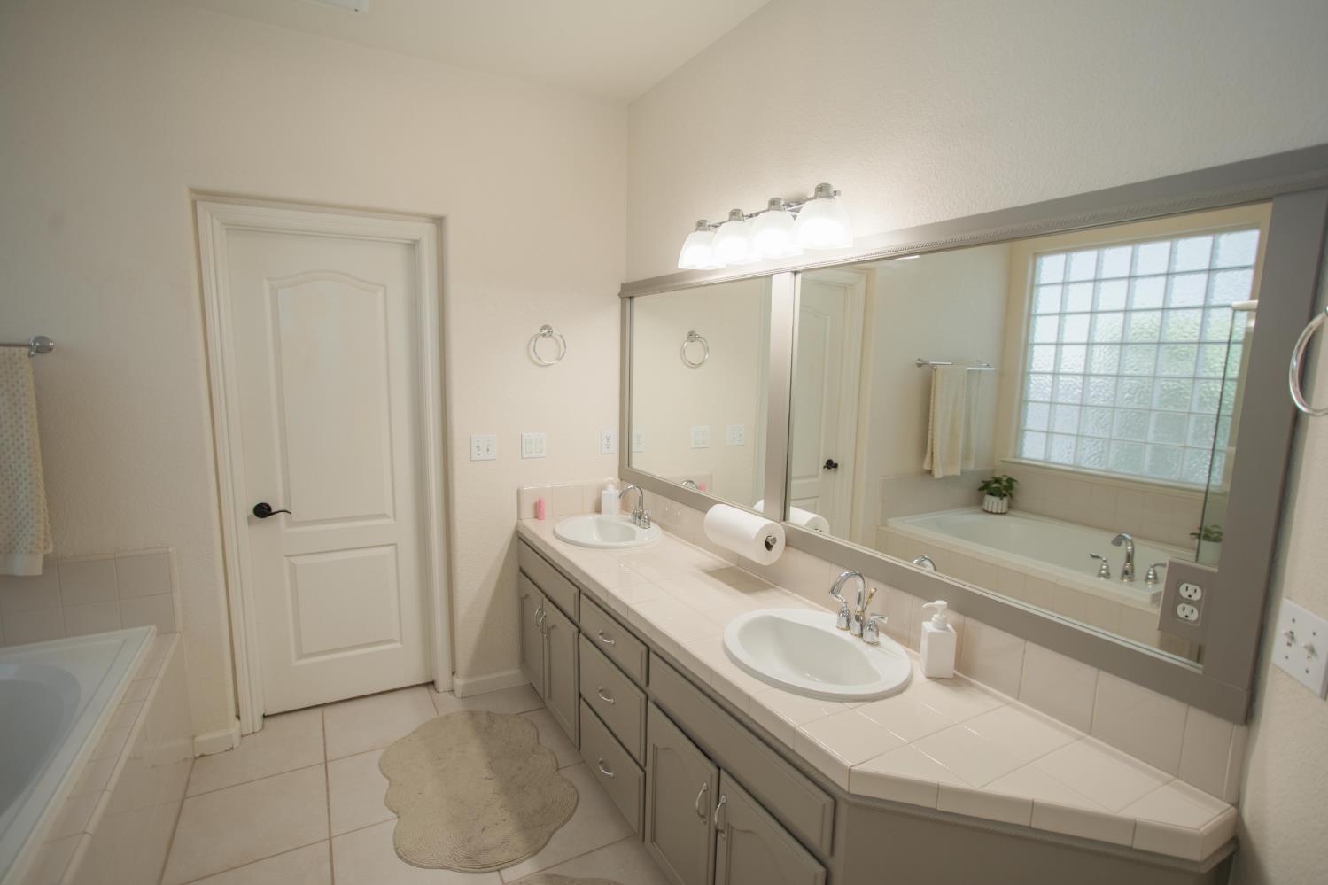 2675 East Rockingham Court Fresno, CA 93720 - Photo 44 of 64