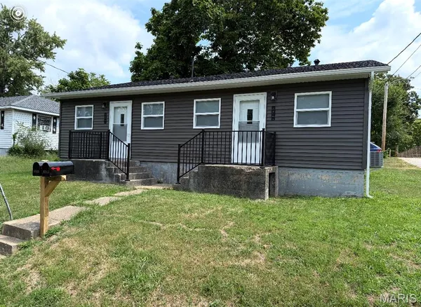 $165,000 | 604 North Henderson Street, Unit A&B, Salem, MO 65560
