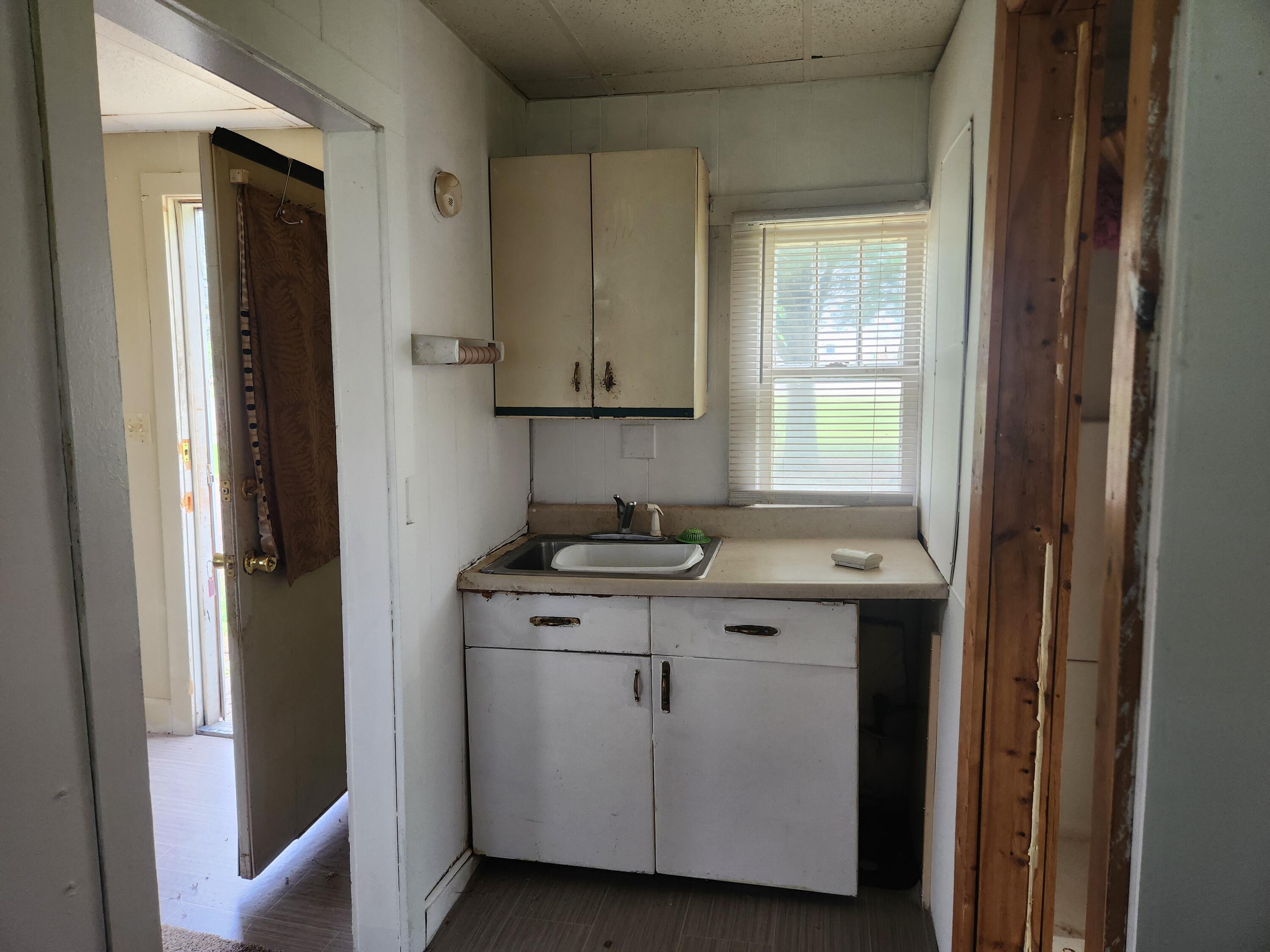 575 8th Street Baldwin, MI 49304 - Photo 4 of 12 20260519_140616