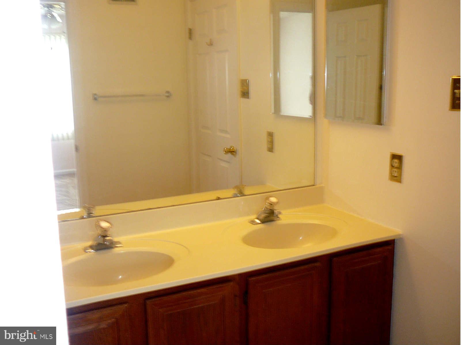 8721 Silver Hall Road Perry Hall, MD 21128 - Photo 10 of 21 Bath (Master)