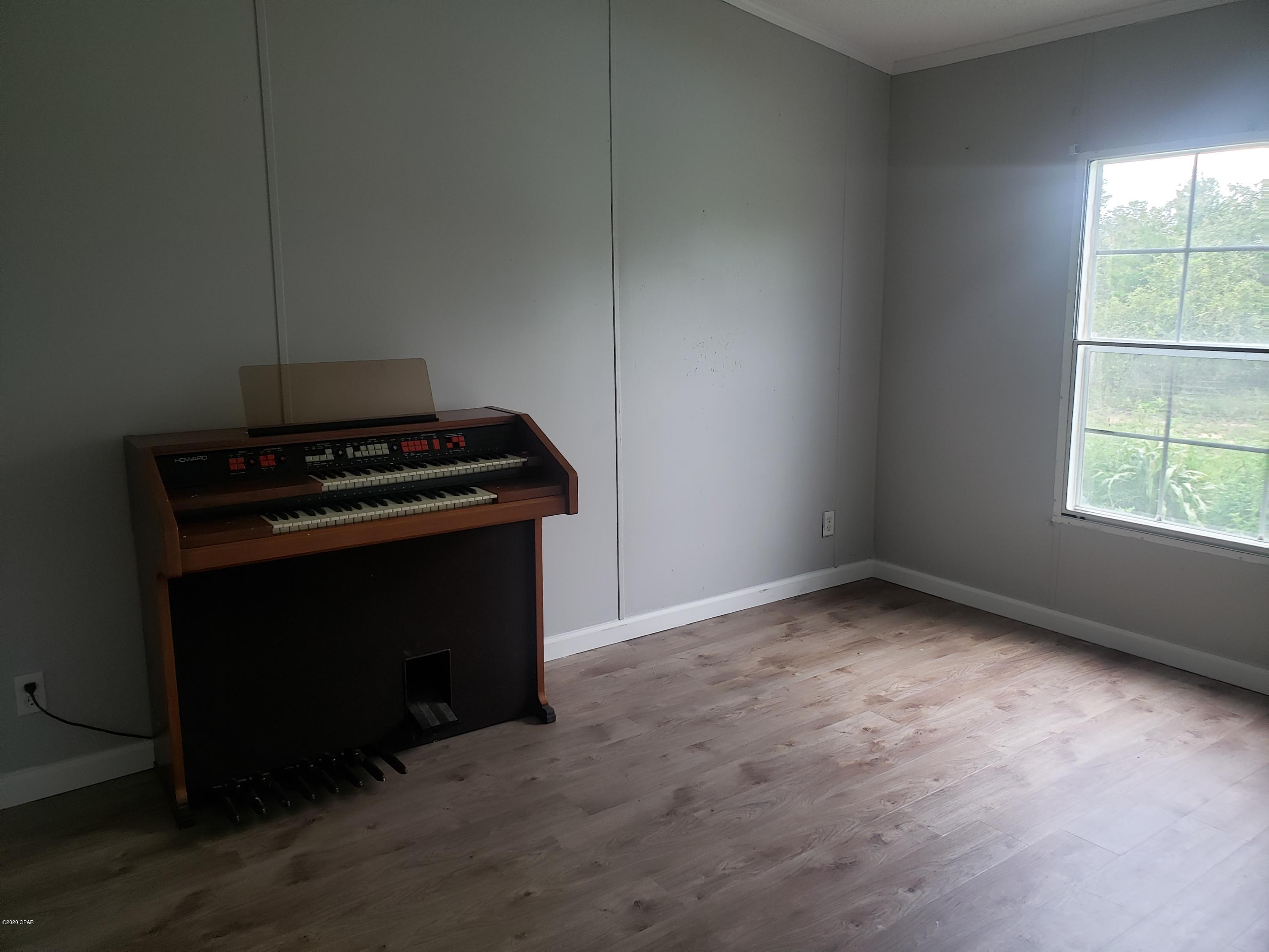 20212 Ring Road Fountain, FL 32438 - Photo 13 of 25 Gallery Image 13