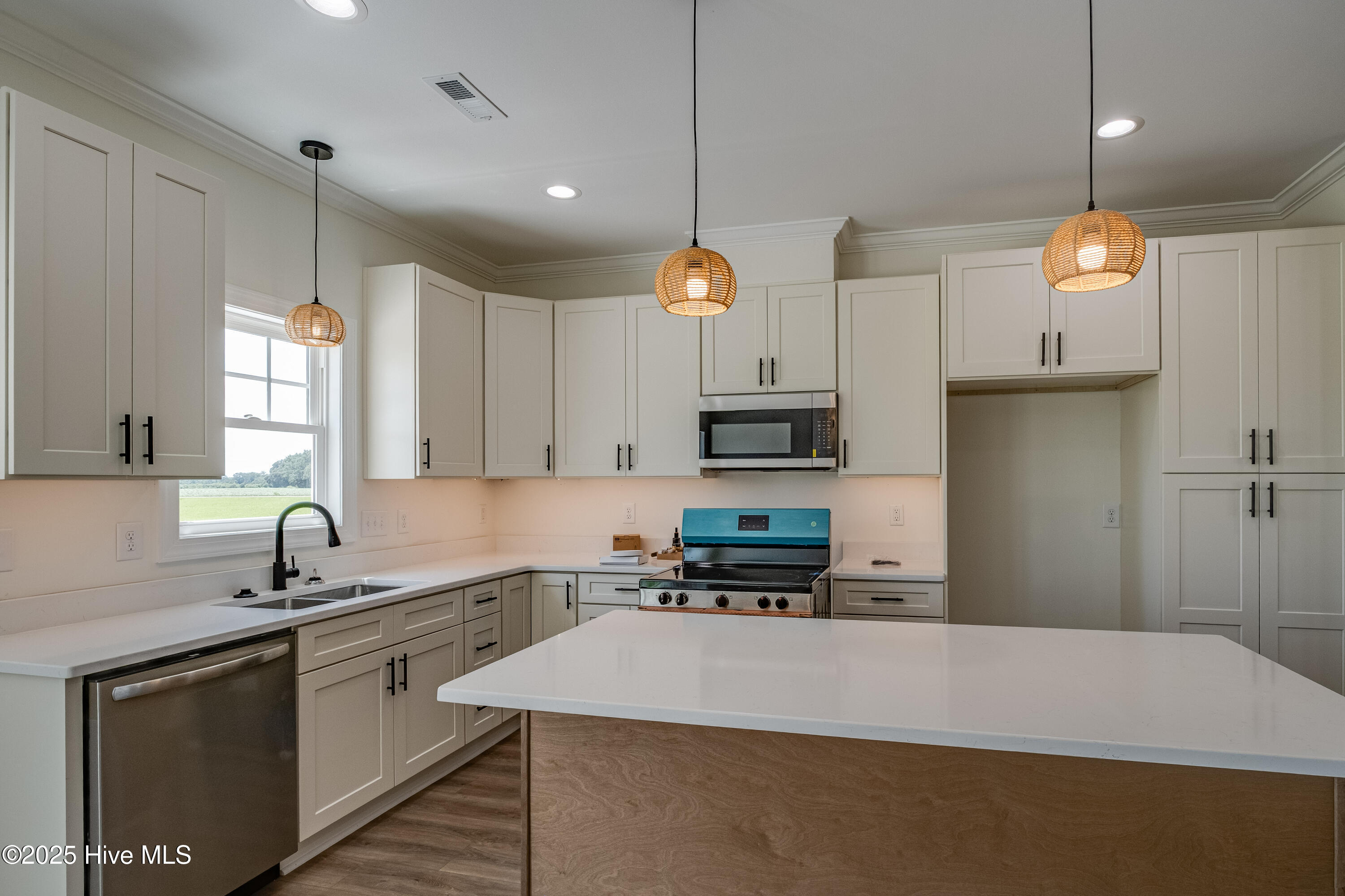 5162 Rountree Road Ayden, NC 28513 - Photo 5 of 37 DSCF3370HDR