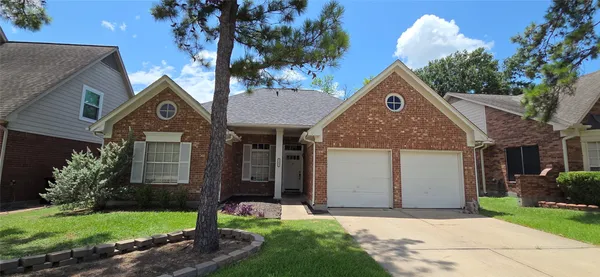 $2,100 | 15407 Chestnut Falls Drive, Cypress, TX 77433