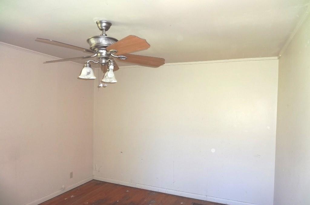 231 Alhambra Road Oak Ridge, TN 37830 - Photo 7 of 11 BDR3-1.JPG