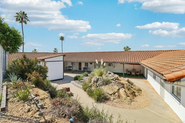 $1,799,000 | 2068 Camino Culebra, Vista, CA 92084