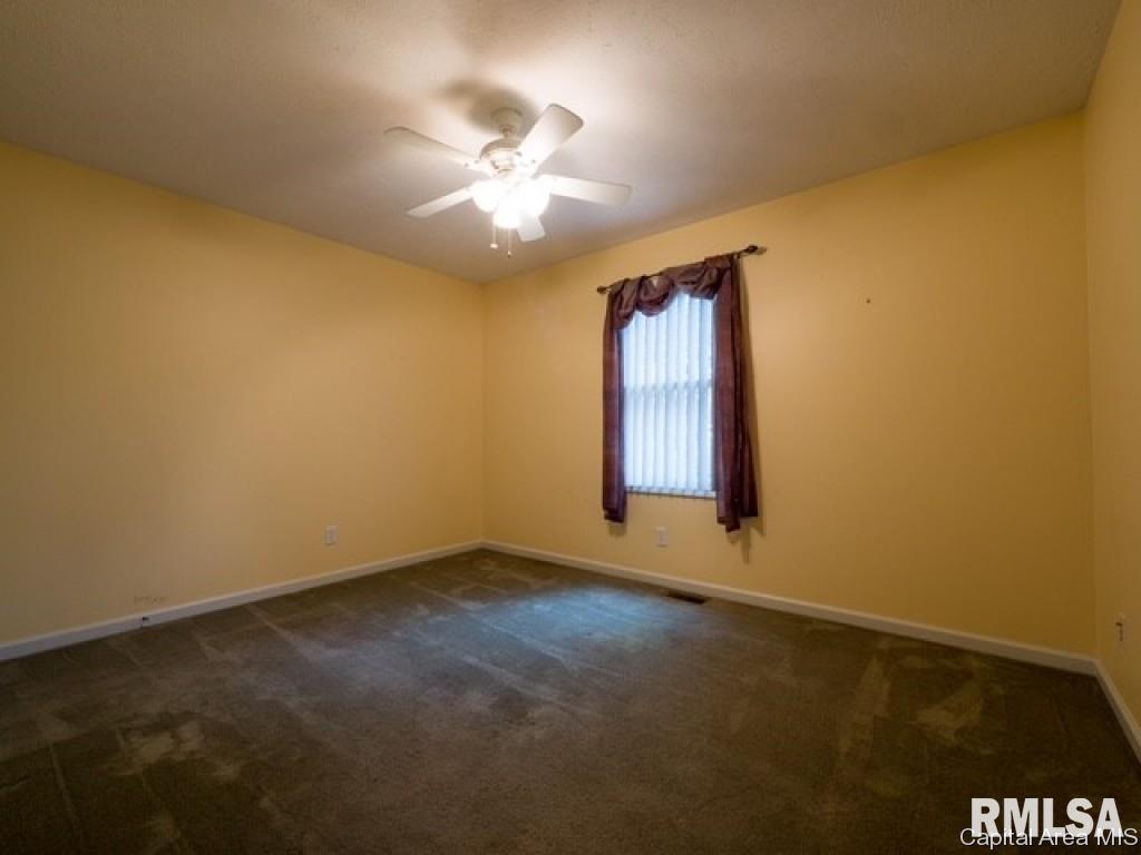 237 Circle Drive Springfield, IL 62703 - Photo 13 of 27