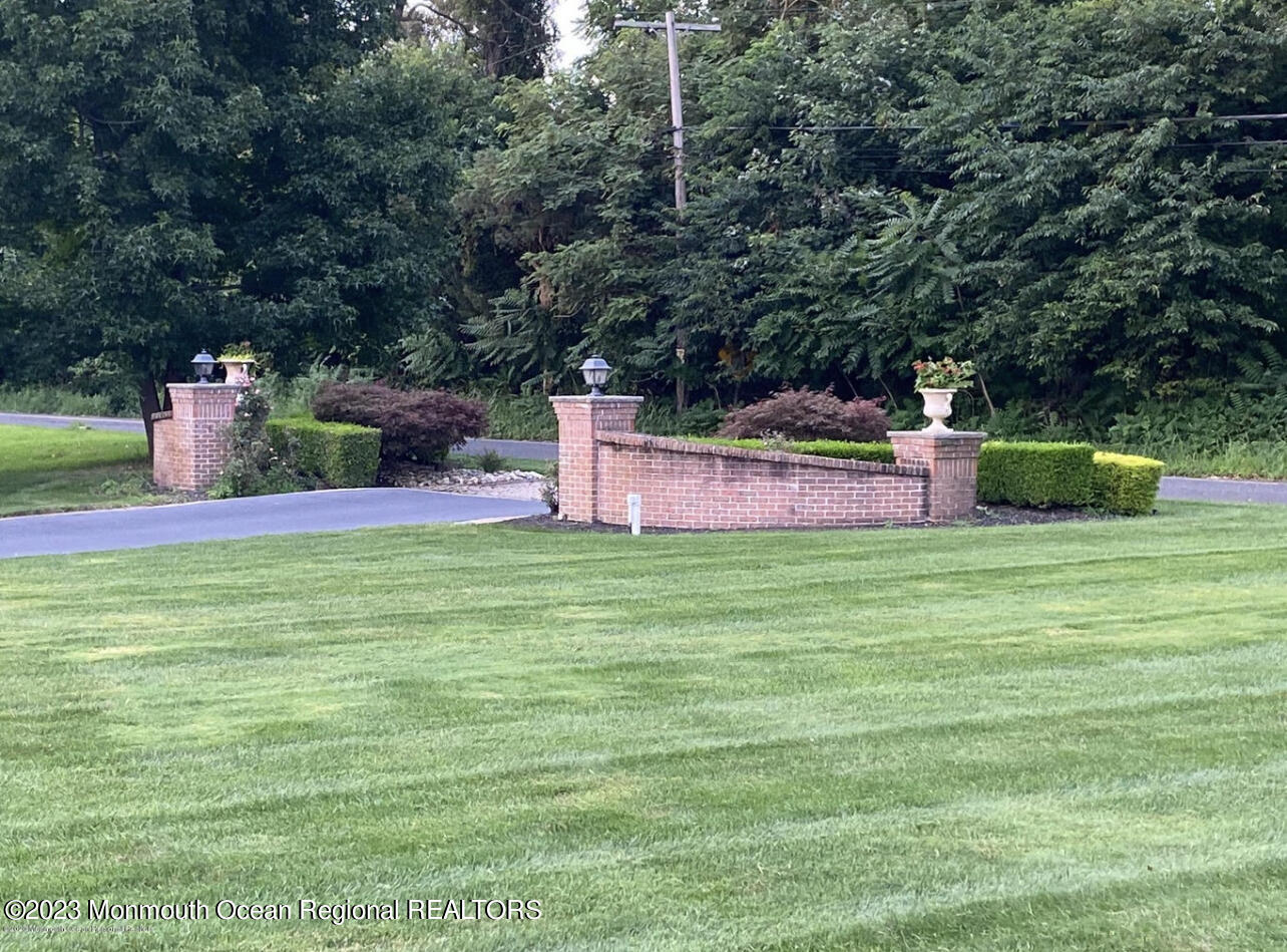 50 Obre Road Colts Neck, NJ 07722 - Photo 9 of 13 IMG_6353