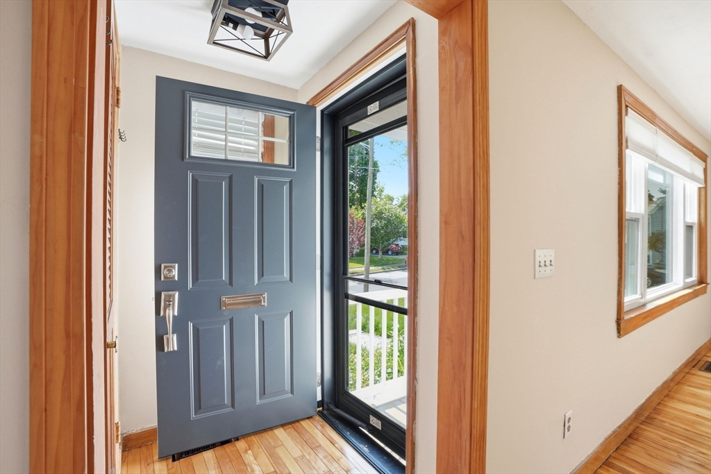 7 Beebe Lane Wakefield, MA 01880 - Photo 6 of 40