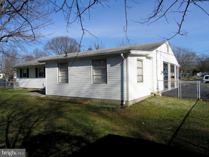 8200 Frye Road Alexandria, VA 22309 - Photo 24 of 27 Exterior (Rear)
