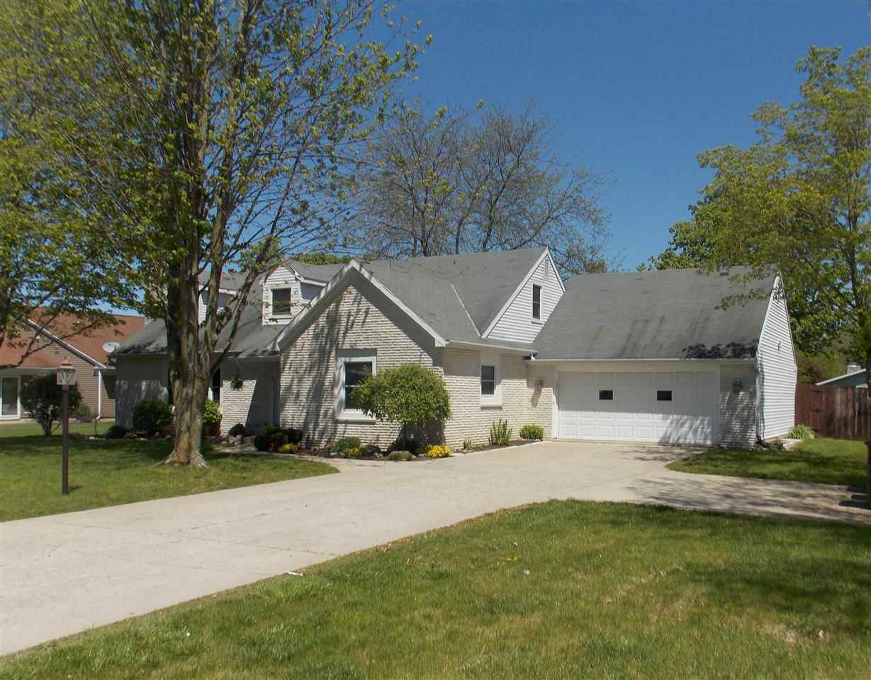 6611 Winchester Road Fort Wayne, IN 46819 - Photo 1 of 36