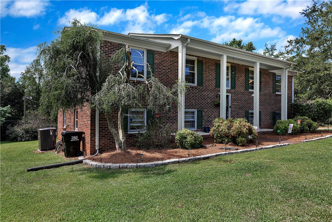 126 Olivarri Drive Anderson, SC 29621 - Photo 2 of 37