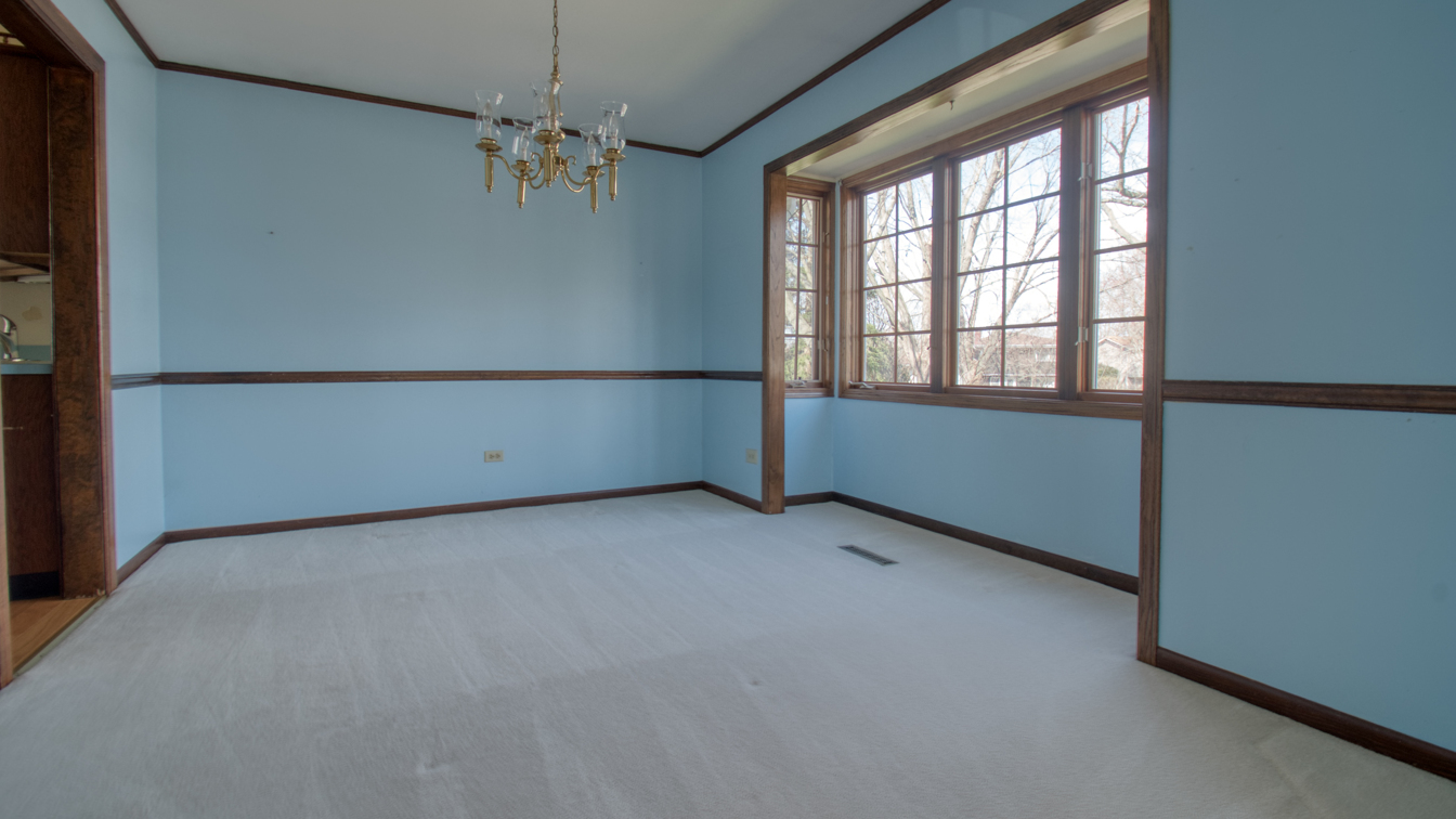 1200 Ridgeway Drive Elgin, IL 60123 - Photo 11 of 34 an empty room with a window
