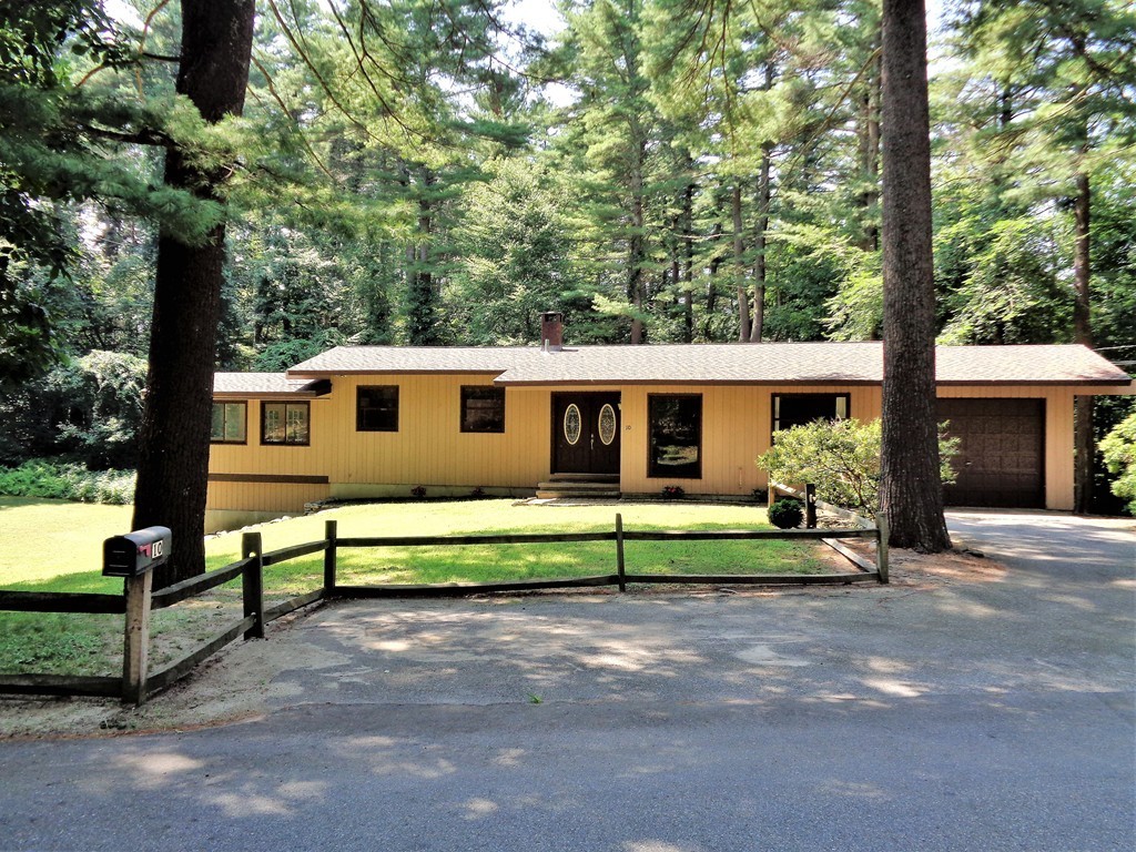 10 River Road Sturbridge, MA 01566 - Photo 29 of 29 a view of a house with backyard and sitting area