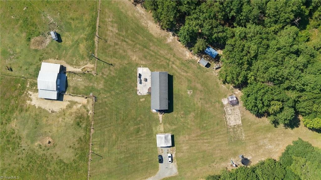 139 Horseshoe Road Rockingham, NC 28379 - Photo 10 of 49 Gallery Image 10