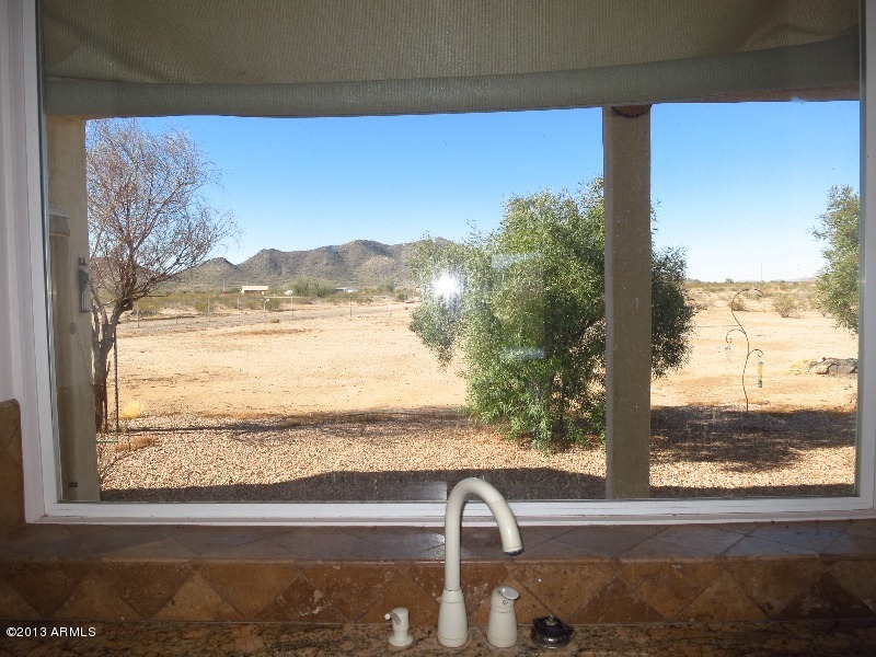 12234 North Table Top Road Maricopa, AZ 85139 - Photo 13 of 50 Kitchen view
