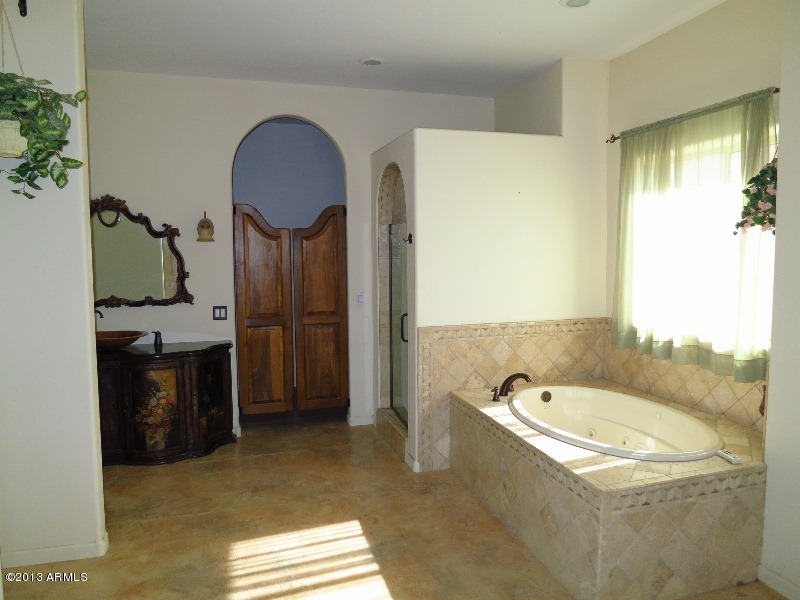 12234 North Table Top Road Maricopa, AZ 85139 - Photo 22 of 50 Master bath