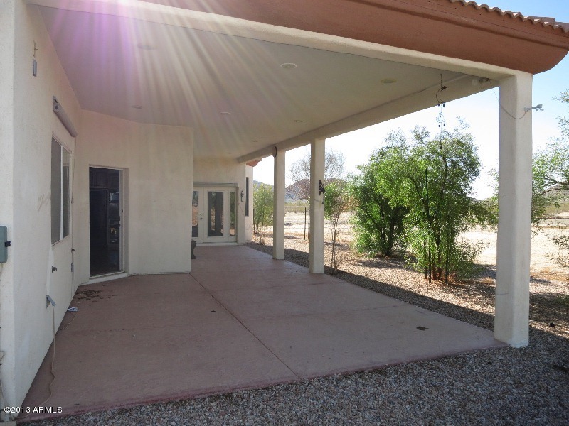 12234 North Table Top Road Maricopa, AZ 85139 - Photo 35 of 50 Covered patio