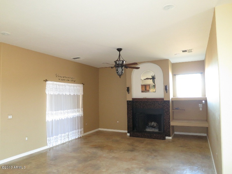 12234 North Table Top Road Maricopa, AZ 85139 - Photo 7 of 50 Family room