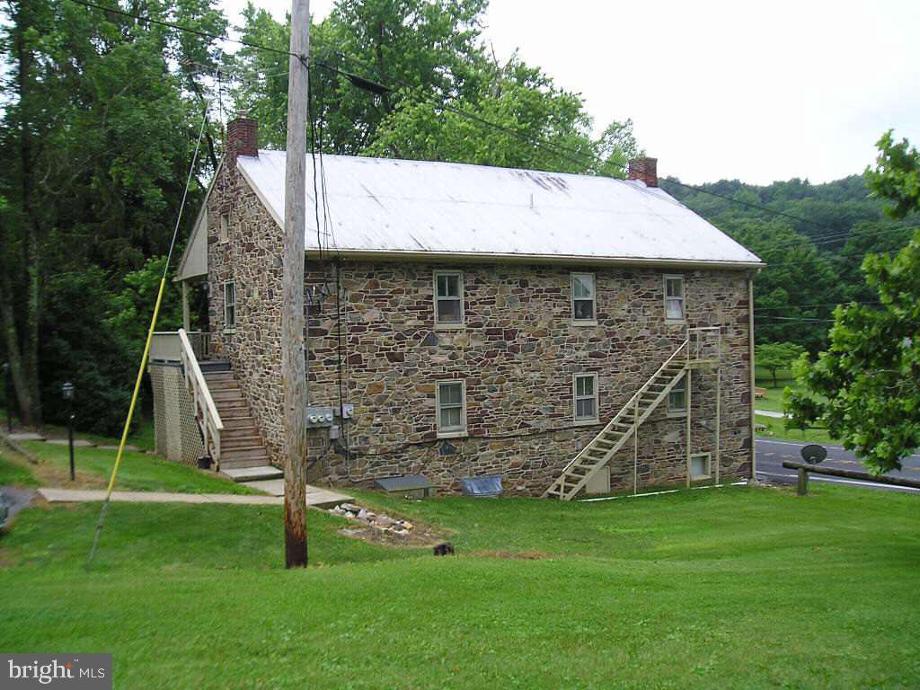 5720 Fairfield Road Fairfield, PA 17320 - Photo 7 of 10 Gallery Image 7