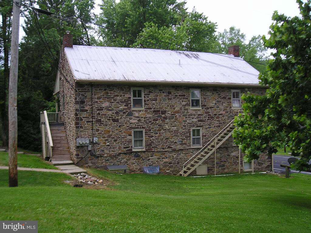 5720 Fairfield Road Fairfield, PA 17320 - Photo 8 of 10 Gallery Image 8