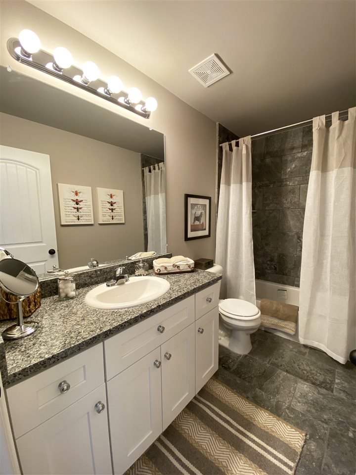 50418 Rory Drive Utica, MI 48317 - Photo 7 of 21 31388812-9.JPG