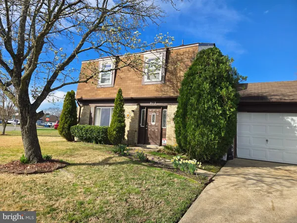 $329,000 | 913 Spring Garden Lane, Virginia Beach, VA 23452