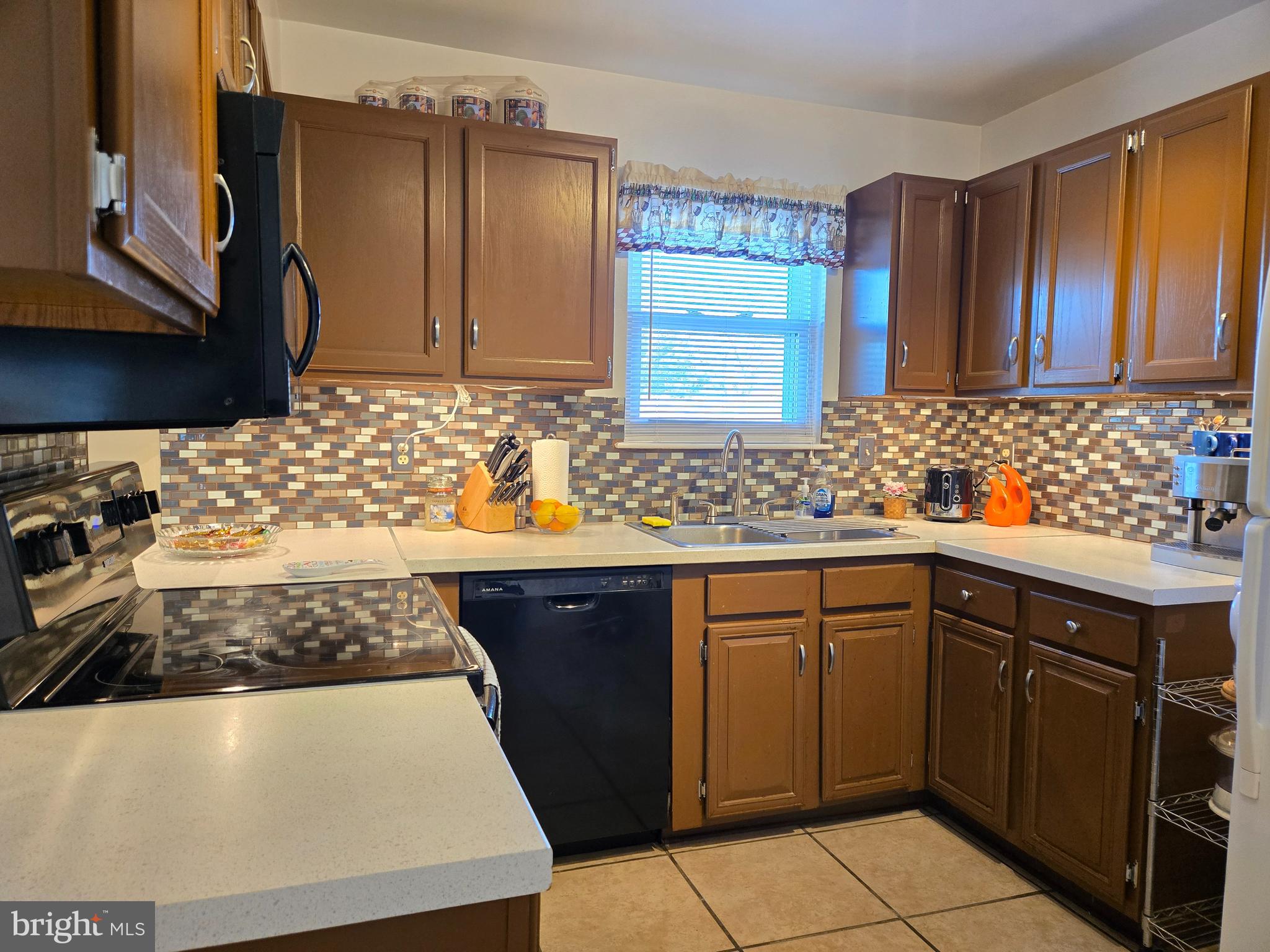 913 Spring Garden Lane Virginia Beach, VA 23452 - Photo 14 of 31 Kitchen