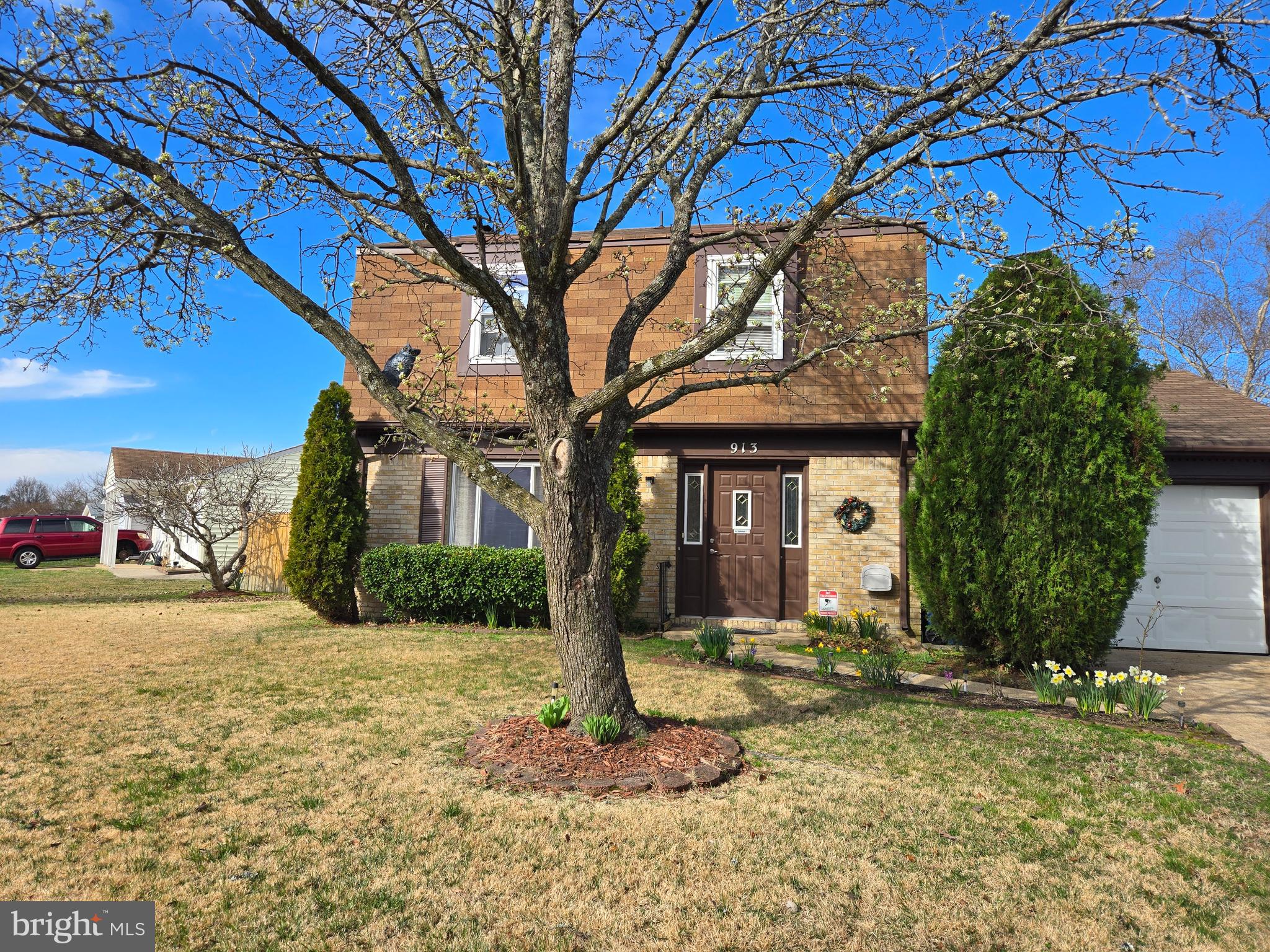 913 Spring Garden Lane Virginia Beach, VA 23452 - Photo 2 of 31 Front Yard